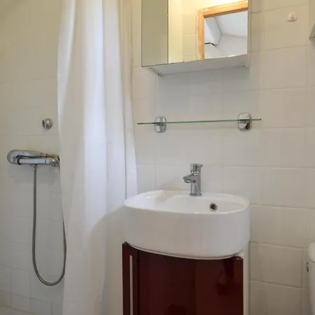 2 Bedroom Gorgeous Home In Saze * Saze (Gard)